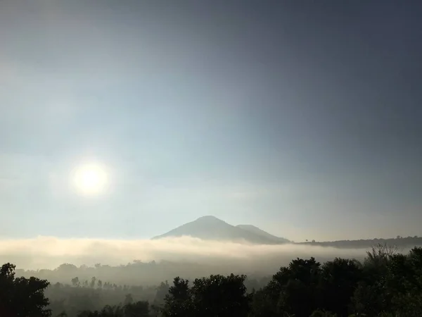 Paesaggio Naturale Con Alba Colorata — Foto Stock