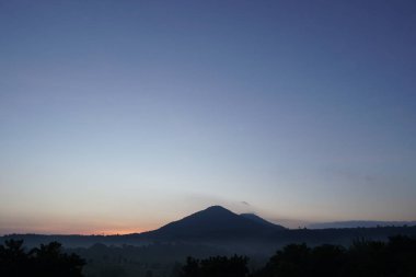 renkli gündoğumu ile doğa manzara