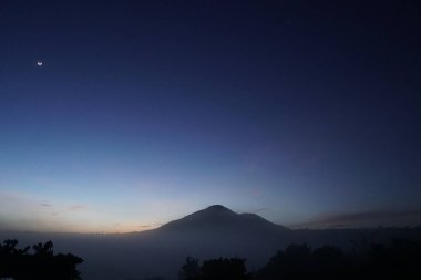 renkli gündoğumu ile doğa manzara