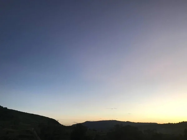 Природный Ландшафт Красочным Восходом Солнца — стоковое фото
