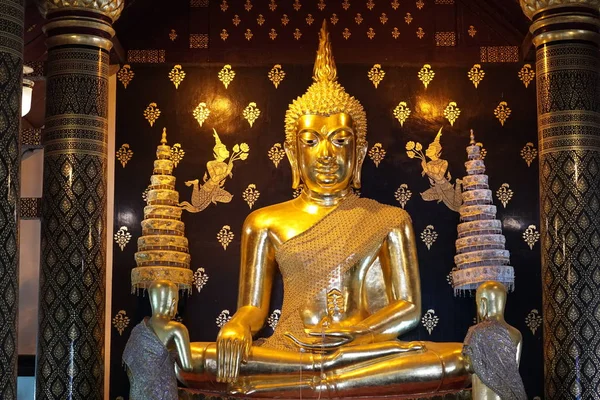 Estátua Buda Dentro Templo Antigo — Fotografia de Stock