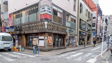 Akasaka, konut ve ticari ilçe insanlar yürümek