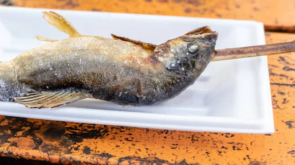 Peixes de iwana ou yamame grelhados — Fotografia de Stock