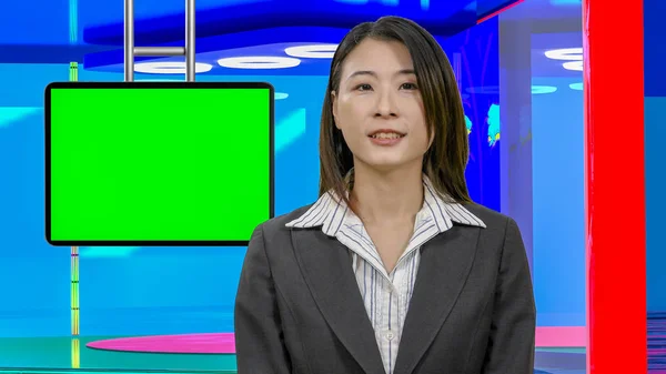 Mujer Asian News presentadora en estudio de TV virtual, original des — Foto de Stock