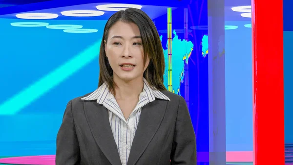 Female Asian News anchorwoman in virtual TV studio, original des — Stock Photo, Image