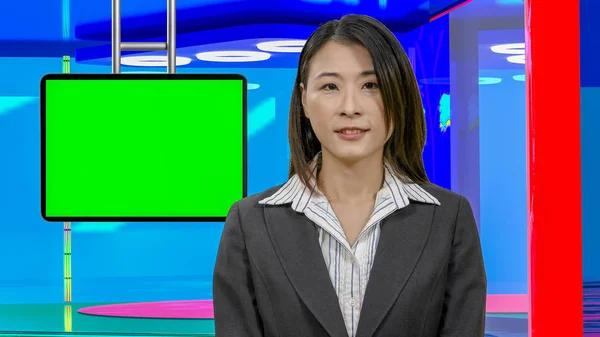 Female Asian News anchorwoman in virtual TV studio, original des — Stock Photo, Image