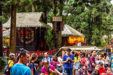 Xitou Monster Village yolcuları