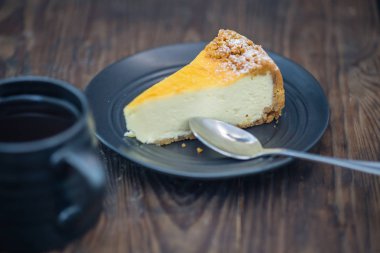 peynirli kek ve kahve