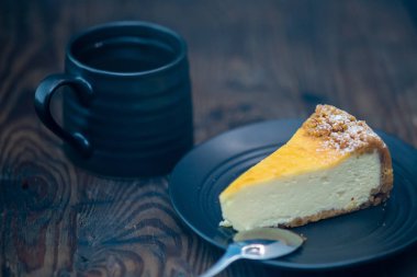 peynirli kek ve kahve