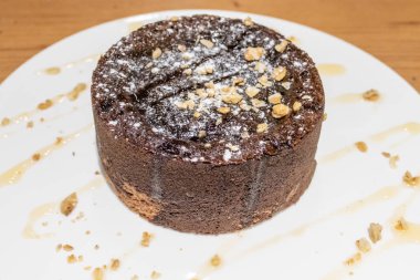 Fındık ve bal ile Brownie