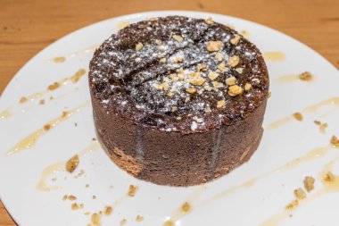 Fındık ve bal ile Brownie