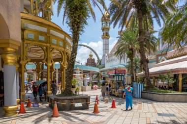 HSINCHU, TAIWAN - 28 Haziran 2020: Guanxi Kasabası 'ndaki bir tema parkı olan Leofoo Village Theme Park' ta kimliği belirsiz ziyaretçiler