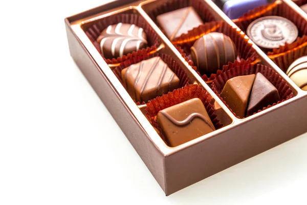 Válogatott Csokoládé Barna Dobozban Piros Szív Csokoládé — Stock Fotó