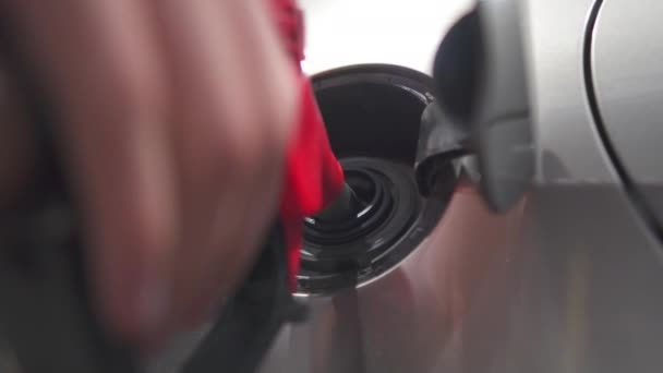 Mangueira Distribuição Gasolina Está Saindo Tanque Gás Depois Abastecer Closeup — Vídeo de Stock