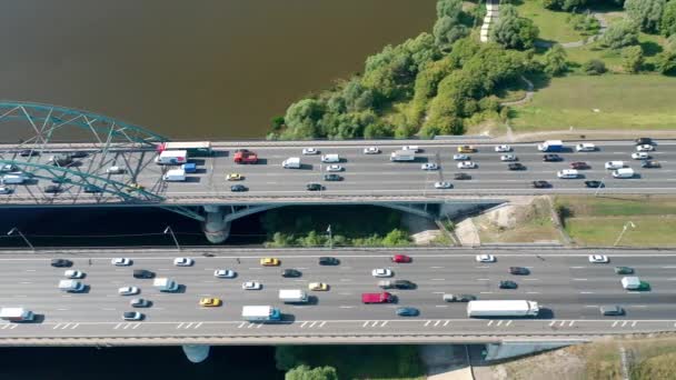 Von Rechts Nach Links Die Verkehrsführung Auf Einer Brücke Mit — Stockvideo