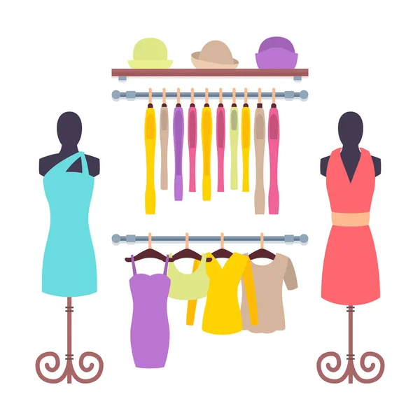 Roupas penduradas em cabides na loja de roupas das mulheres —  Vetores de Stock