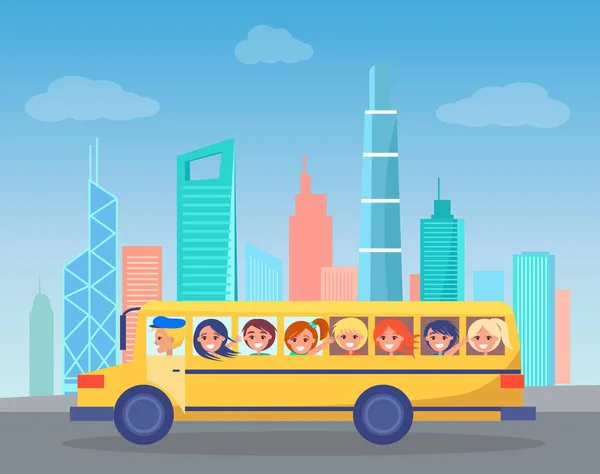 School Bus Full of Children Drives Through City — Stock Vector