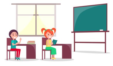 Öğrenciler masaları büyük pencere ile sınıfta oturup