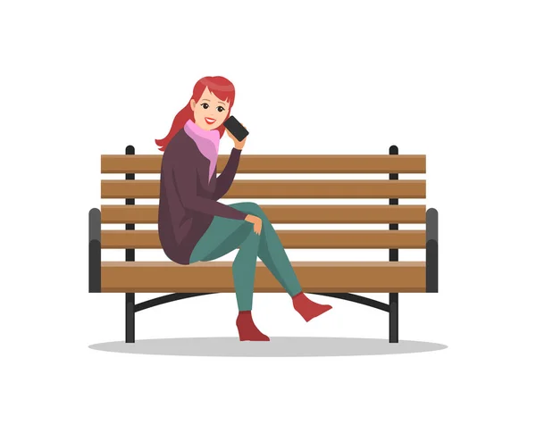 Mulher sentada no banco conversando no telefone Vector — Vetor de Stock