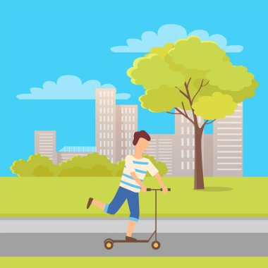 Parkta Kentsel Scooter Taşıma Üzerinde Boy Dengeleme