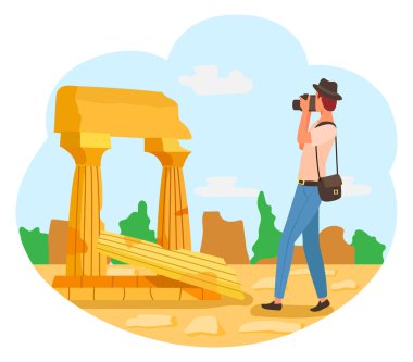 Fotoğraf Kameralı Şapkalı Turist, Erkek Fotoğrafçı