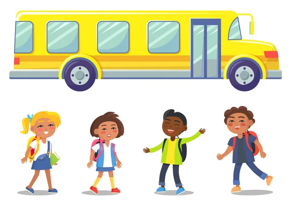 Yellow School Bus and Group of Children Vector — Stock Vector