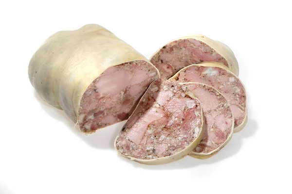 Headcheese na białym tle. Kiełbasa tradycyjna. — Zdjęcie stockowe