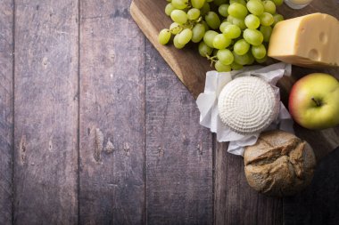 Shavuot geleneksel bir dini Yahudi tatilidir.