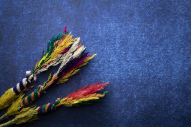 Paskalya bölgesel palmiye, geleneksel bölgesel renkli palmiye.