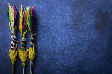 Paskalya bölgesel palmiye, geleneksel bölgesel renkli palmiye.