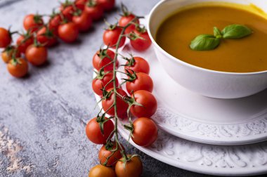 Kabak çorbası, kabak çekirdeği ile krema çorbası.