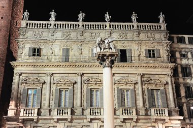 Verona kentinde Saray, Italya, 12-10-15