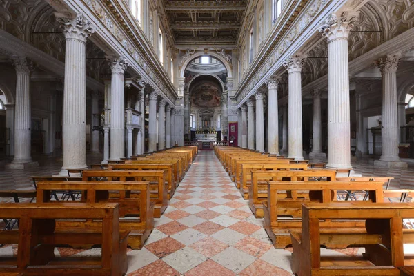 Всередині Собору Міста Mantova Ломбардія Італія — стокове фото