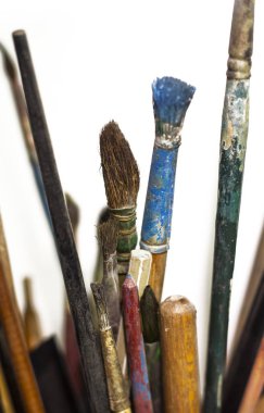 Farklı fırçalar, boya, sanatsal