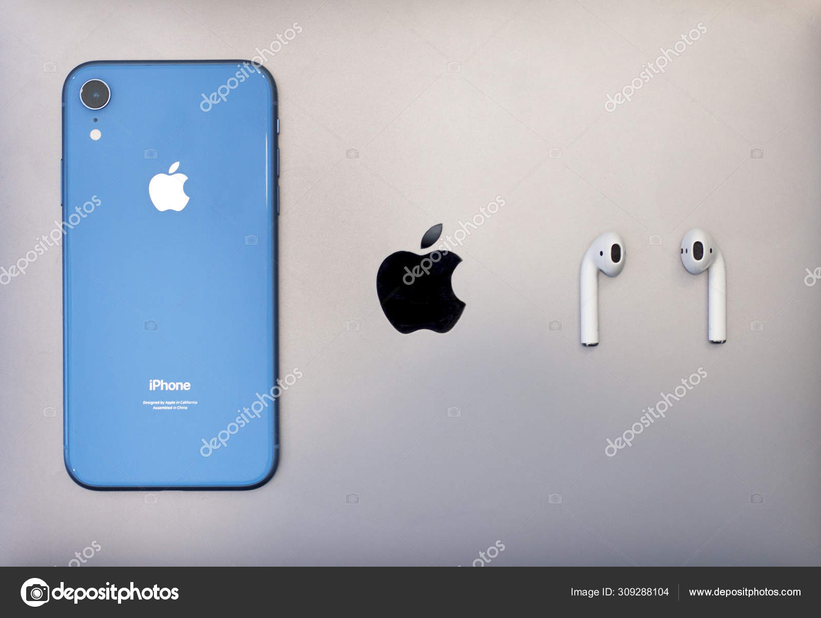 iphone xr with airpods pro