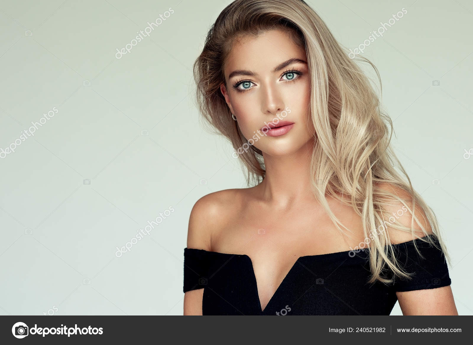 Young Blonde Haired Woman Wavy Hair Beautiful Model Long Hairstyle Stock Photo Image By C Edwardderule 240521982