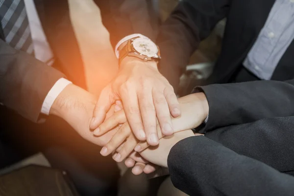 Affärsmän Med Handen Samtidigt Som Mötet Office Fungerande Affärsidé Och — Stockfoto