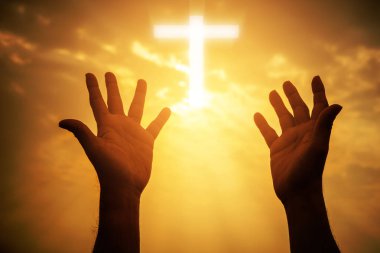 İnsan elinin hurma ibadet kadar açın. Eucharist terapi korusun Tanrı o