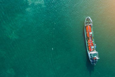 Hava görünümü deniz limanı ithalat Expo konteyner kargo yükleme gemisi