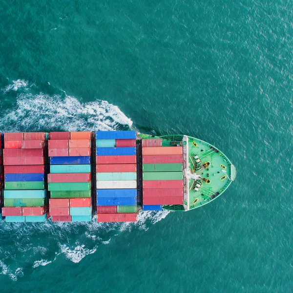 Nave container vista aerea al porto di mare container di carico per imp — Foto Stock