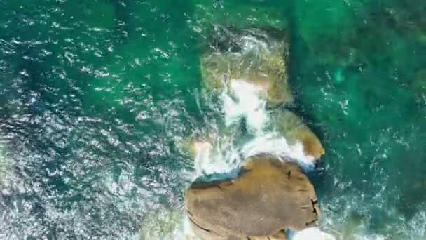 Images Roll Aerial View Drone Shot Ocean Waves Beautiful Tropical — Video