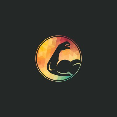 Güç spor salonu vektör logo tasarımı. Fitness vektör logo tasarım şablonu. Kaslı bir kol görüntüsü ile logo şablonu.