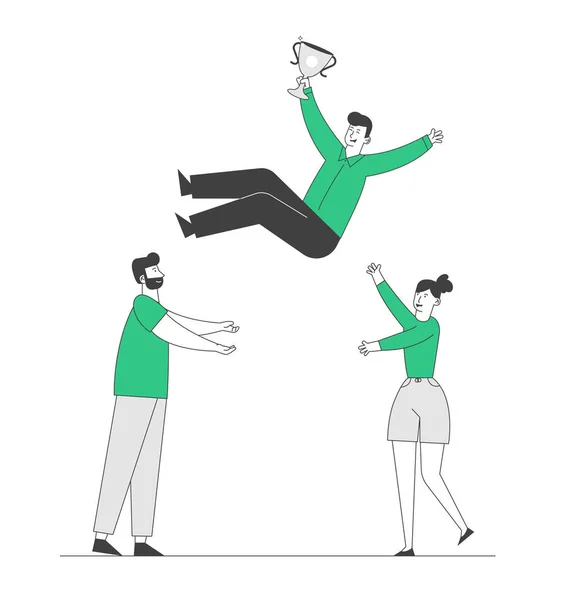 Vrolijk Business Man en Vrouw Team gooien in Air Winner Holding Golden Cup Trophy Eerste Prijs. Zakenmensen vieren Victory Throwing Colleague Up. Cartoon Flat Vector Illustratie, Lijnkunst — Stockvector