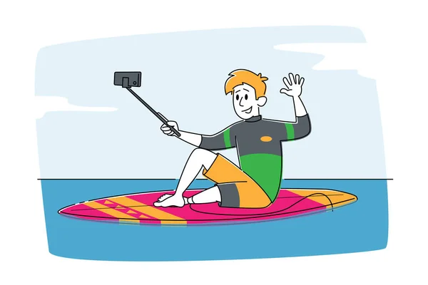 Junger Mann in Badekleidung sitzt auf Surfbrett im Meer und macht Selfie mit dem Smartphone. Sommerliche Aktivurlaub in exotischen Land Surfen Erholung im Ozean. Lineare Vektorillustration — Stockvektor