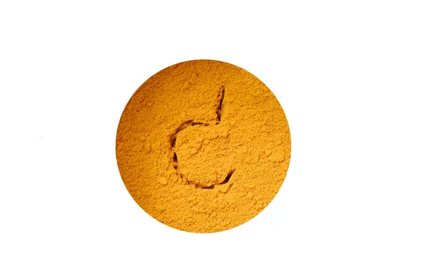厚重的姜黄粉或姜黄粉在白色背景上 姜黄是高维生素C的草本植物 — 图库照片