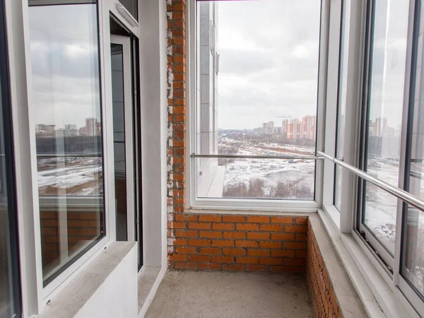 Onarım için dairede yakın çekim balkon