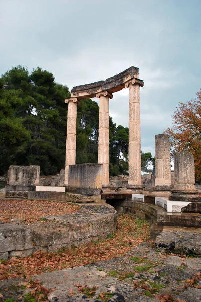 オリンピア ギリシャの Philippeion 古代寺院 — ストック写真