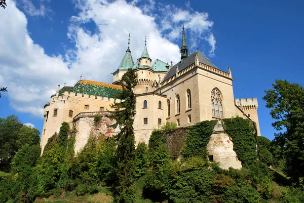 Bojnice, Slovakya - 10 Eylül 2018: Eski Bojnice kale