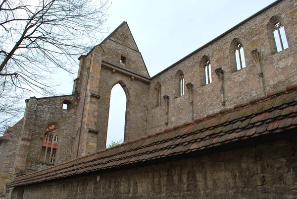 前方济各会修道院教堂的废墟在埃尔富特, thu — 图库照片