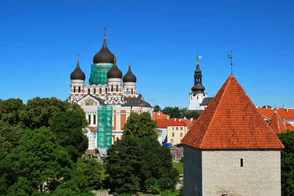 Tallinn, Estland - 22 juli 2012: De weergave van de historische oude — Stockfoto